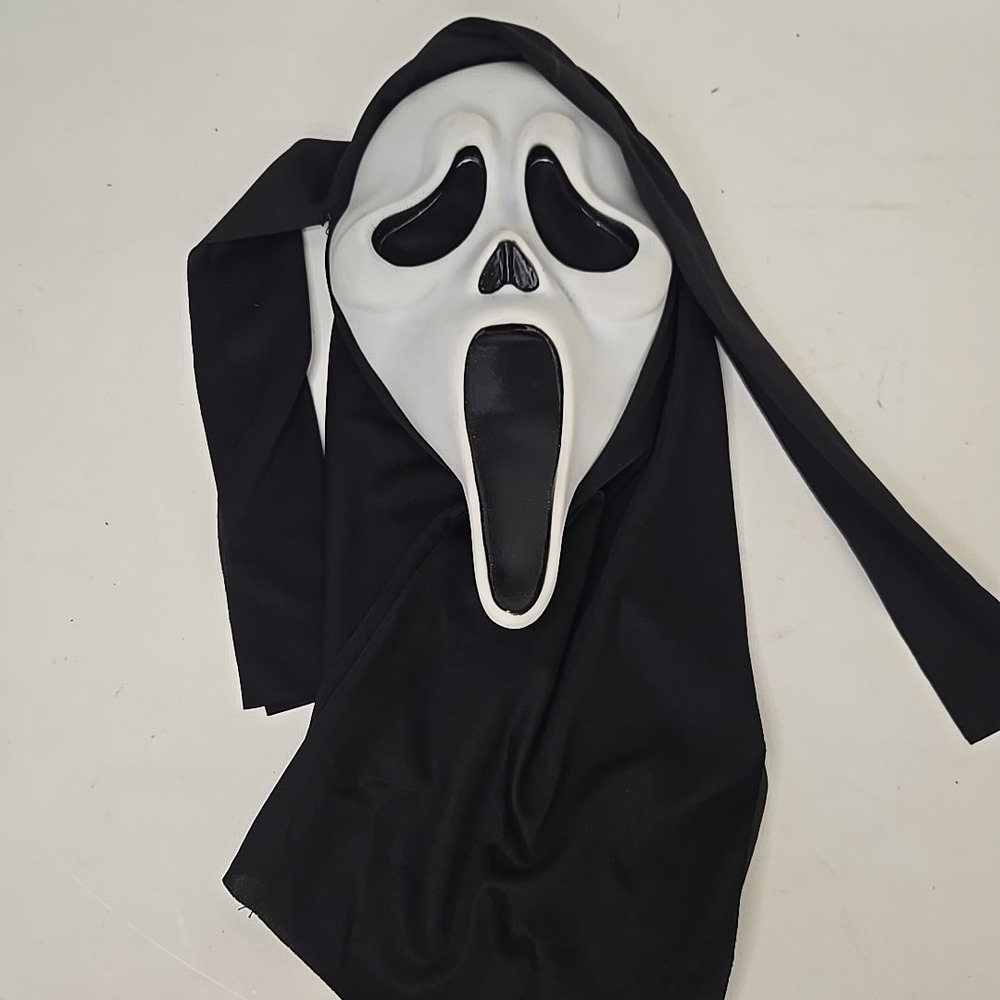 Vintage‎ Scream Ghostface Mask Easter Unlimited Fun World Halloween